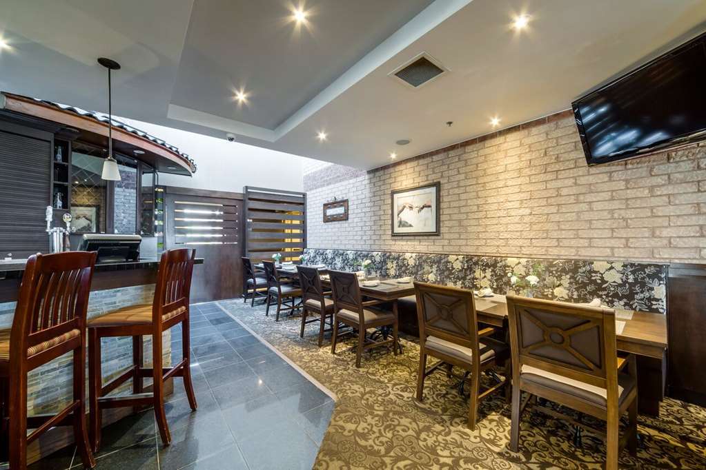 Monte Carlo Inn Airport Suites Mississauga Zimmer foto